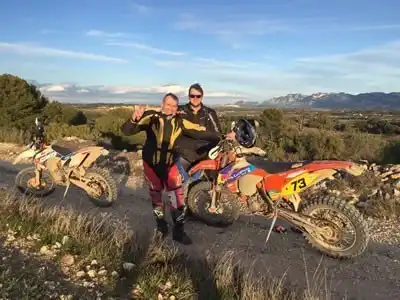 Día de conducción off‑road en moto con TrailbikeTours